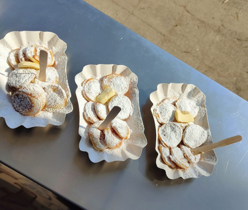 Vers gebakken poffertjes